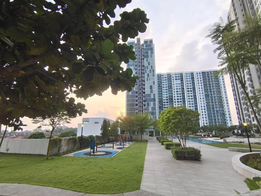 2308 8scape New Big Pool By *